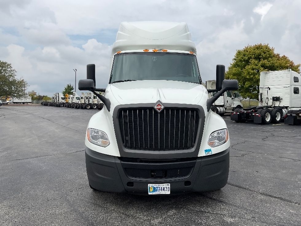 2022 International LT625 LT photo 2