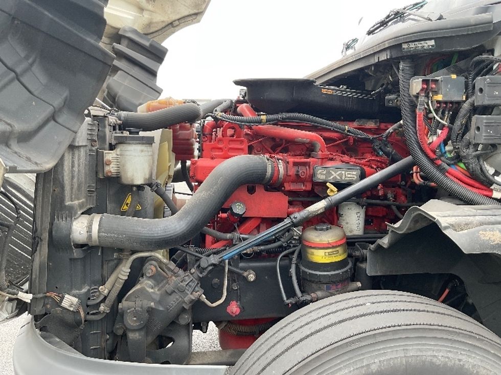 Sleeper Tractor-Heavy Duty Tractors-International-2022-LT625-Perrysburg-OH-515,743\n\t\tmiles-$ 52,250 - Image 21