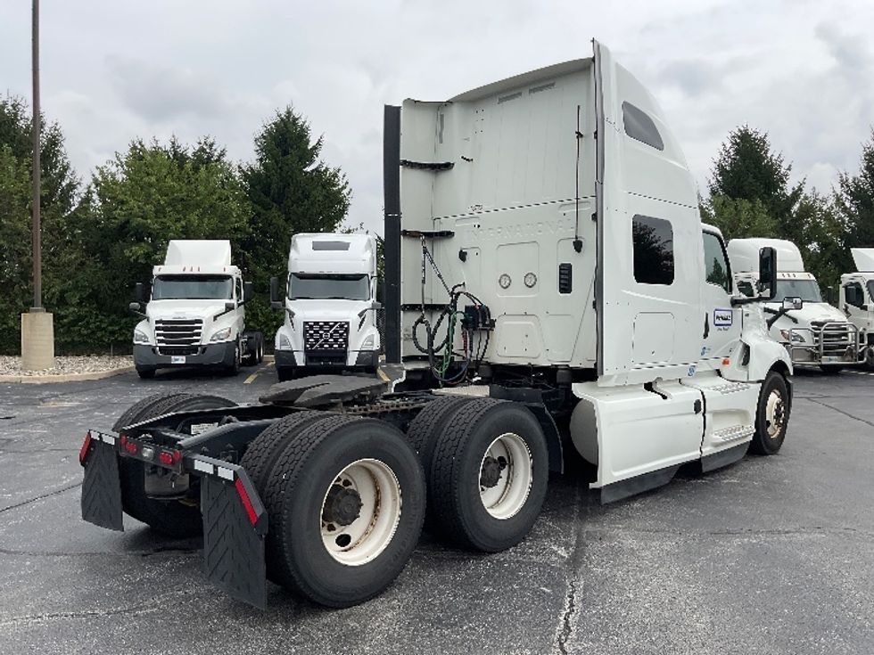 Sleeper Tractor-Heavy Duty Tractors-International-2022-LT625-Perrysburg-OH-515,743\n\t\tmiles-$ 52,250 - Image 7