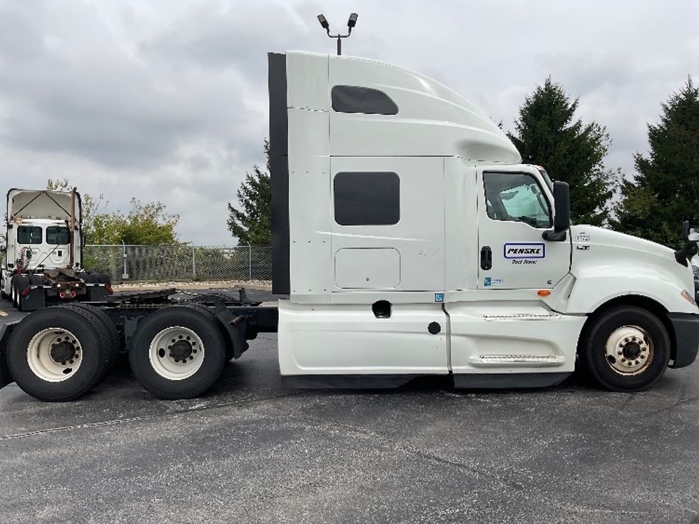 Sleeper Tractor-Heavy Duty Tractors-International-2022-LT625-Perrysburg-OH-515,743\n\t\tmiles-$ 52,250 - Image 8