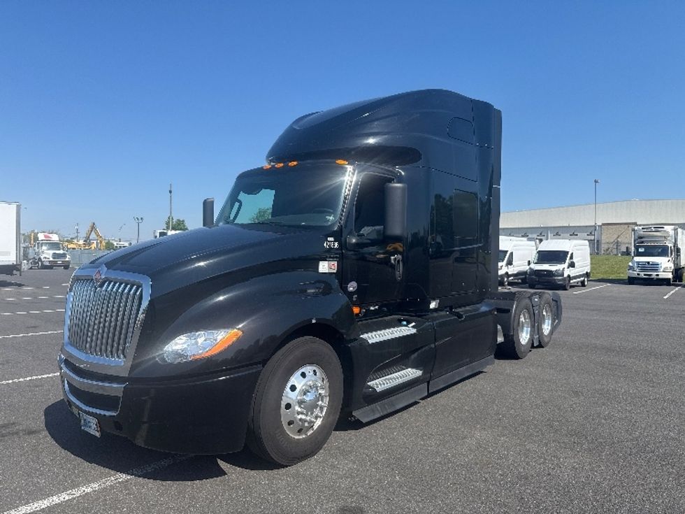 Sleeper Tractor-Heavy Duty Tractors-International-2022-LT625-Philadelphia-PA-75,993\n\t\tmiles-$ 92,750 - Image 3