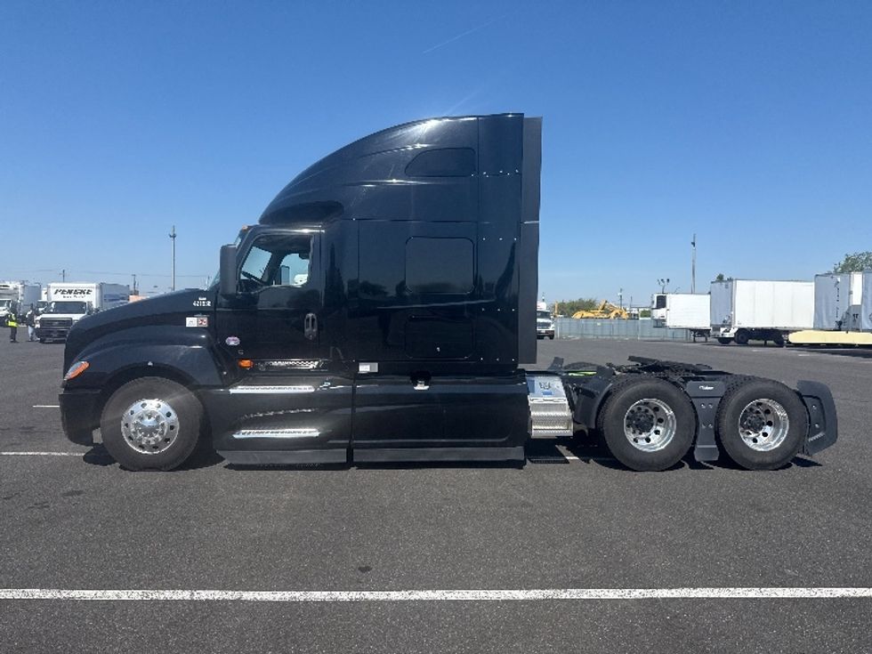 Sleeper Tractor-Heavy Duty Tractors-International-2022-LT625-Philadelphia-PA-75,993\n\t\tmiles-$ 92,750 - Image 4