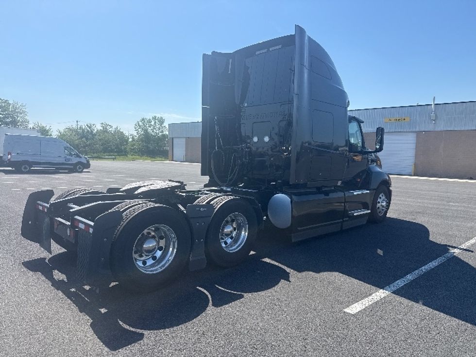 Sleeper Tractor-Heavy Duty Tractors-International-2022-LT625-Philadelphia-PA-75,993\n\t\tmiles-$ 92,750 - Image 7