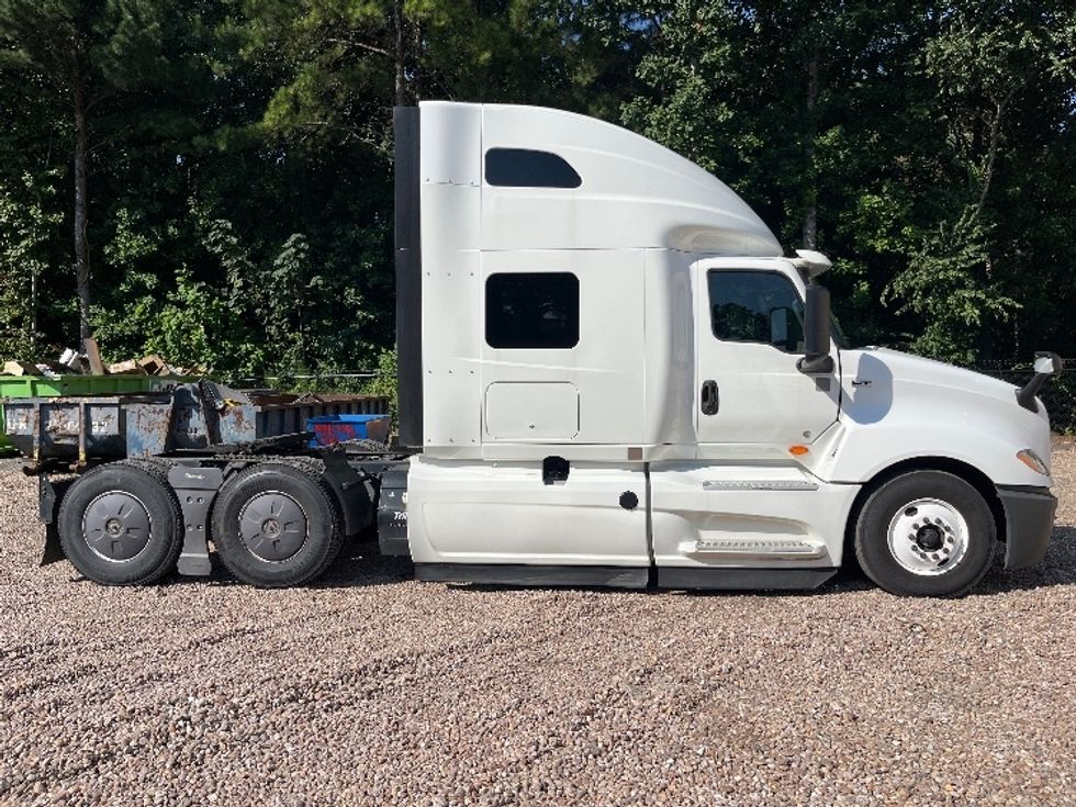 Sleeper Tractor-Heavy Duty Tractors-International-2022-LT625-Phoenix-AZ-421,393\n\t\tmiles-$ 67,750 - Image 8