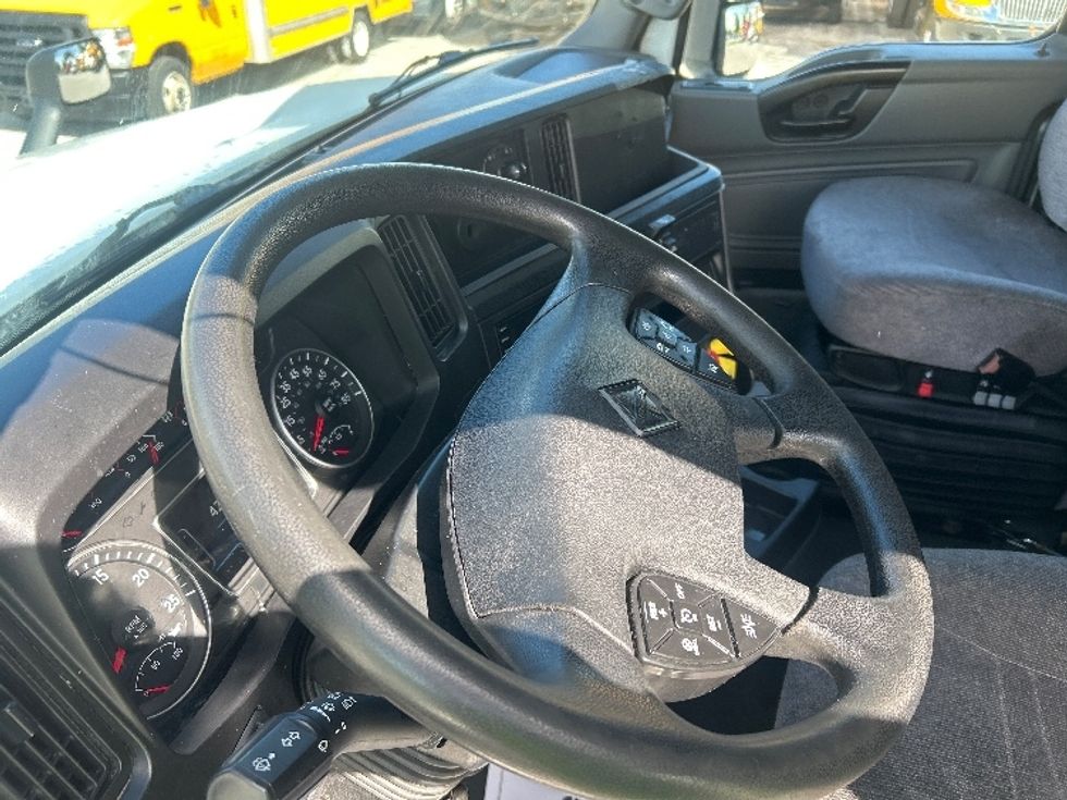 Sleeper Tractor-Heavy Duty Tractors-International-2022-LT625-Pompano Beach-FL-424,393\n\t\tmiles-$ 62,000 - Image 10