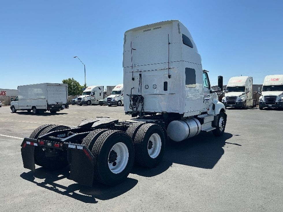 Sleeper Tractor-Heavy Duty Tractors-International-2022-LT625-Prescott Valley-AZ-486,312\n\t\tmiles-$ 37,000 - Image 7