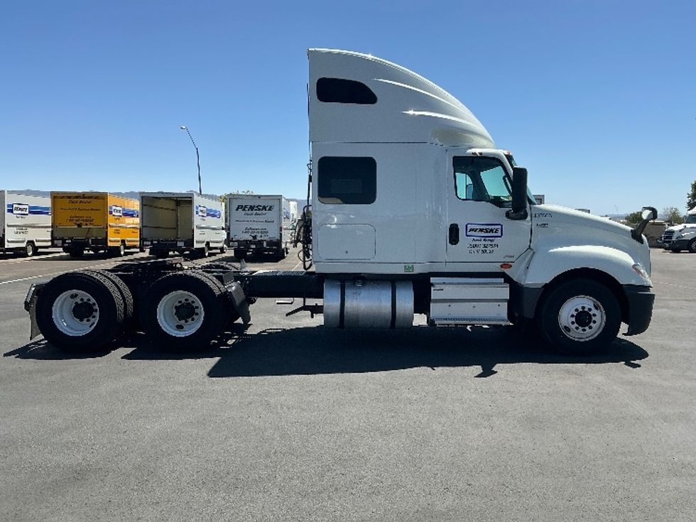 Sleeper Tractor-Heavy Duty Tractors-International-2022-LT625-Prescott Valley-AZ-486,312\n\t\tmiles-$ 37,000 - Image 8