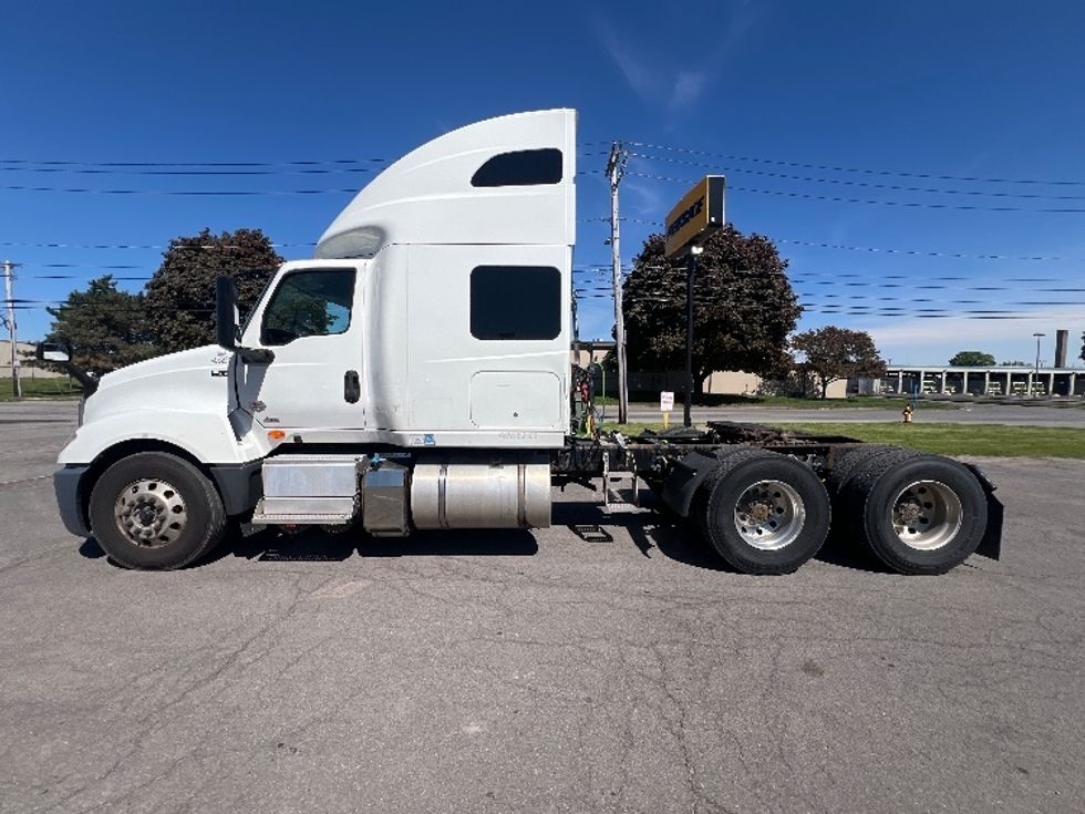 Sleeper Tractor-Heavy Duty Tractors-International-2022-LT625-Rochester-NY-595,969\n\t\tmiles-$ 28,750 - Image 4