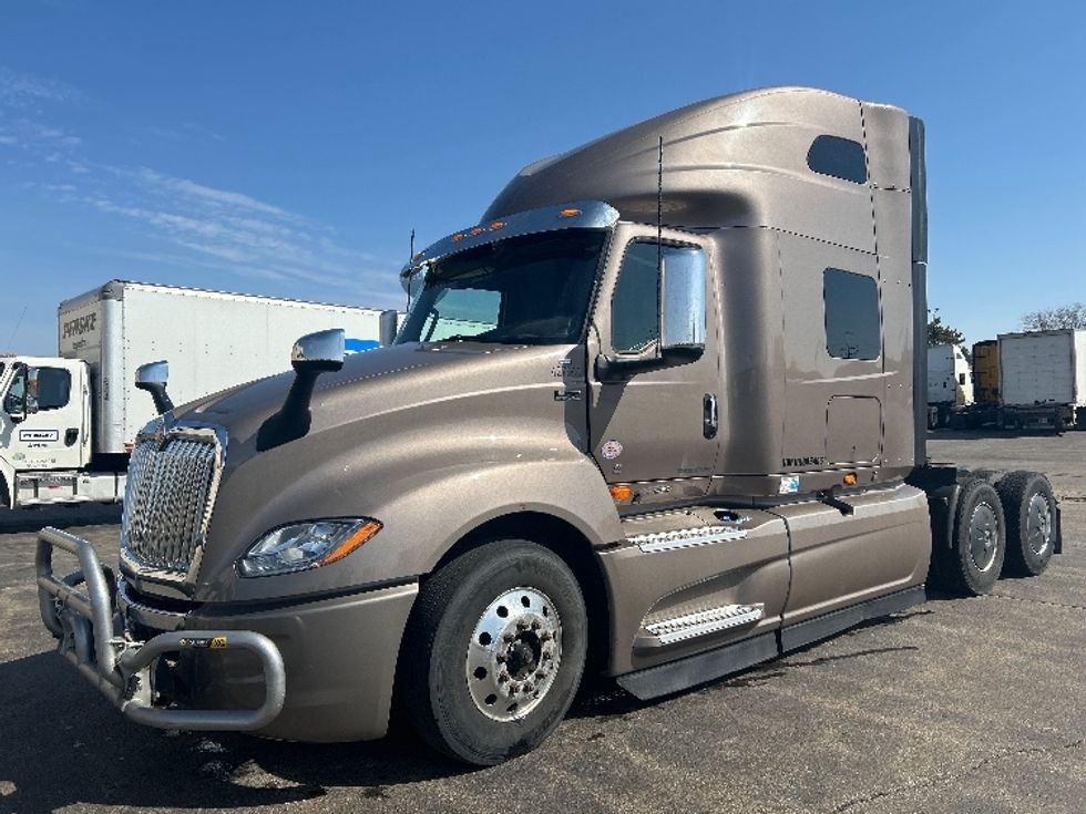 Sleeper Tractor-Heavy Duty Tractors-International-2022-LT625-Rothschild-WI-306,732\n\t\tmiles-$ 61,750 - Image 3