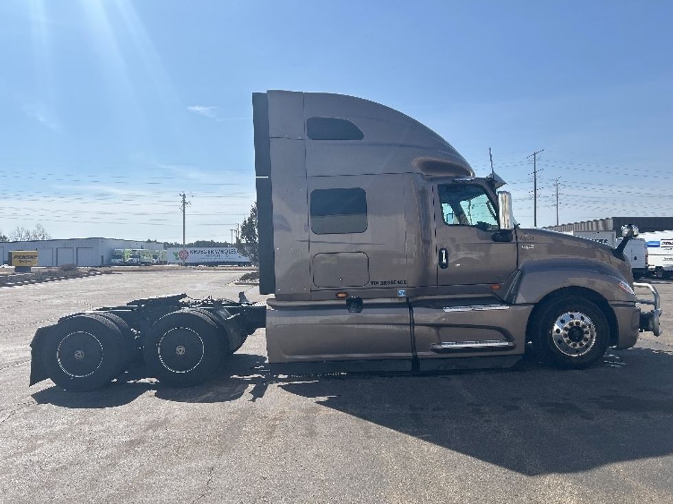 Sleeper Tractor-Heavy Duty Tractors-International-2022-LT625-Rothschild-WI-306,732\n\t\tmiles-$ 61,750 - Image 8