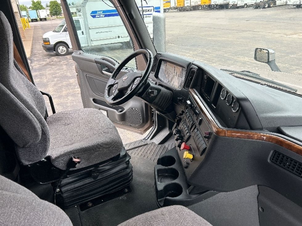 Sleeper Tractor-Heavy Duty Tractors-International-2022-LT625-Rothschild-WI-347,996\n\t\tmiles-$ 67,500 - Image 15