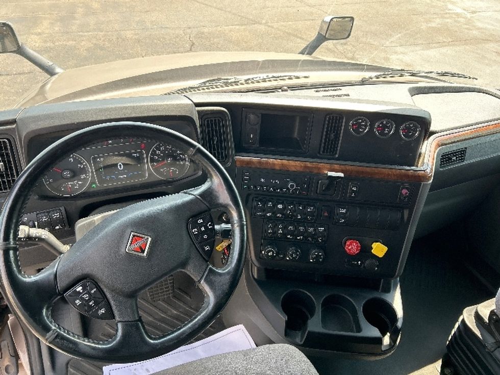 Sleeper Tractor-Heavy Duty Tractors-International-2022-LT625-Rothschild-WI-358,938\n\t\tmiles-$ 69,750 - Image 11