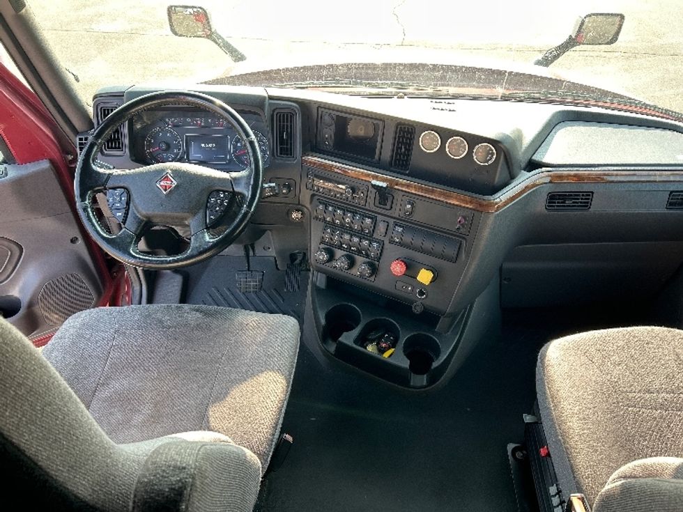 Sleeper Tractor-Heavy Duty Tractors-International-2022-LT625-Rothschild-WI-408,553\n\t\tmiles-$ 62,250 - Image 12