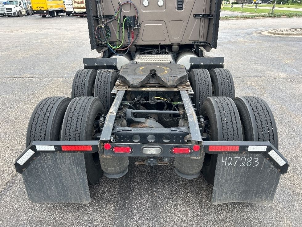Sleeper Tractor-Heavy Duty Tractors-International-2022-LT625-Rothschild-WI-420,950\n\t\tmiles-$ 61,000 - Image 6