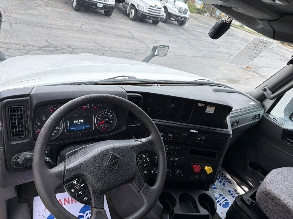 Sleeper Tractor-Heavy Duty Tractors-International-2022-LT625-Salt Lake City-UT-651,256\n\t\tmiles-$ 46,750 - Image 11