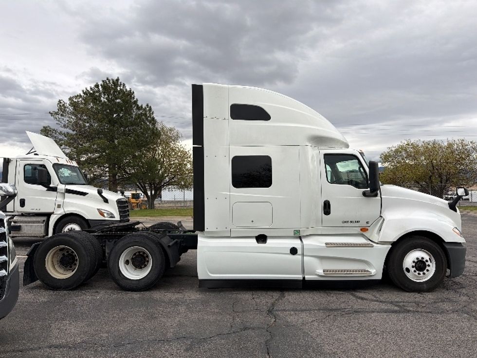 Sleeper Tractor-Heavy Duty Tractors-International-2022-LT625-Salt Lake City-UT-651,256\n\t\tmiles-$ 46,750 - Image 8