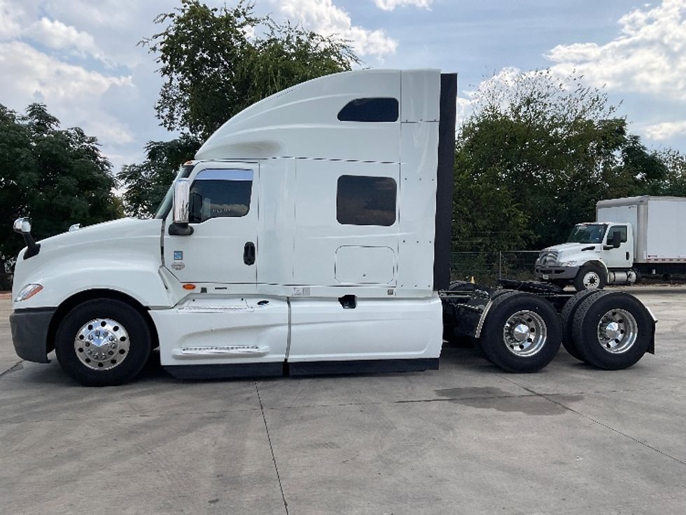 Sleeper Tractor-Heavy Duty Tractors-International-2022-LT625-San Antonio-TX-221,729\n\t\tmiles-$ 86,250 - Image 4