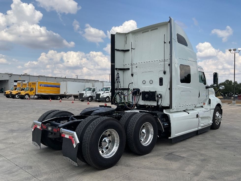 Sleeper Tractor-Heavy Duty Tractors-International-2022-LT625-San Antonio-TX-221,729\n\t\tmiles-$ 86,250 - Image 7
