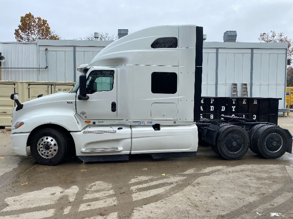 2022 International LT625 LT photo 3