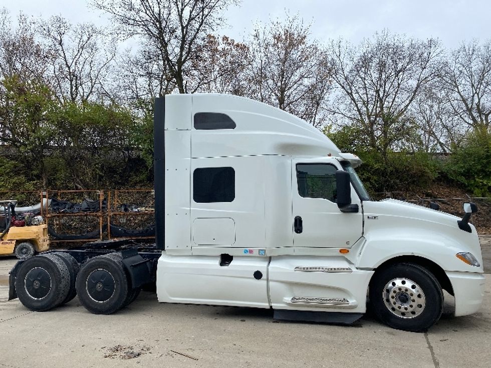 Sleeper Tractor-Heavy Duty Tractors-International-2022-LT625-San Antonio-TX-555,401\n\t\tmiles-$ 51,500 - Image 7