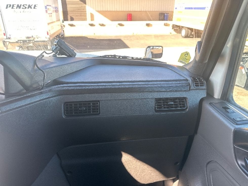 Sleeper Tractor-Heavy Duty Tractors-International-2022-LT625-San Antonio-TX-613,142\n\t\tmiles-$ 45,500 - Image 14