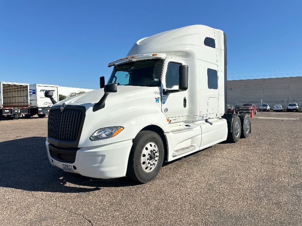 Sleeper Tractor-Heavy Duty Tractors-International-2022-LT625-San Antonio-TX-613,142\n\t\tmiles-$ 45,500 - Image 3