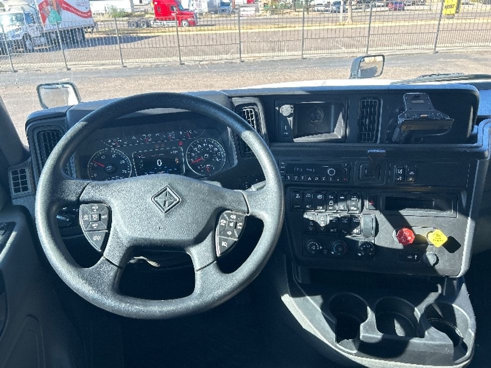 Sleeper Tractor-Heavy Duty Tractors-International-2022-LT625-San Antonio-TX-691,523\n\t\tmiles-$ 37,750 - Image 11