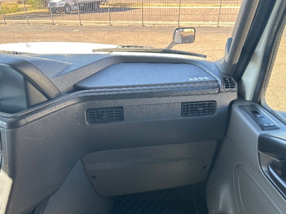 Sleeper Tractor-Heavy Duty Tractors-International-2022-LT625-San Antonio-TX-691,523\n\t\tmiles-$ 37,750 - Image 14