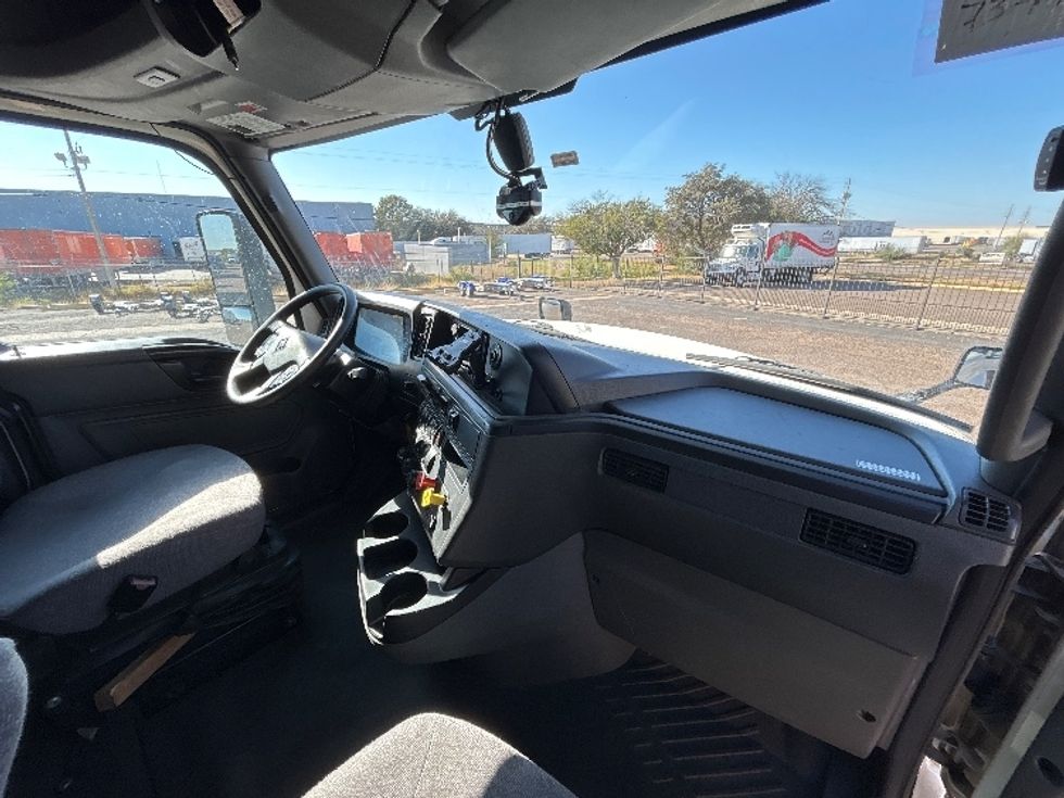 Sleeper Tractor-Heavy Duty Tractors-International-2022-LT625-San Antonio-TX-691,523\n\t\tmiles-$ 37,750 - Image 15