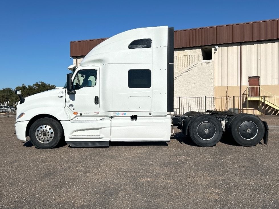 Sleeper Tractor-Heavy Duty Tractors-International-2022-LT625-San Antonio-TX-691,523\n\t\tmiles-$ 37,750 - Image 4