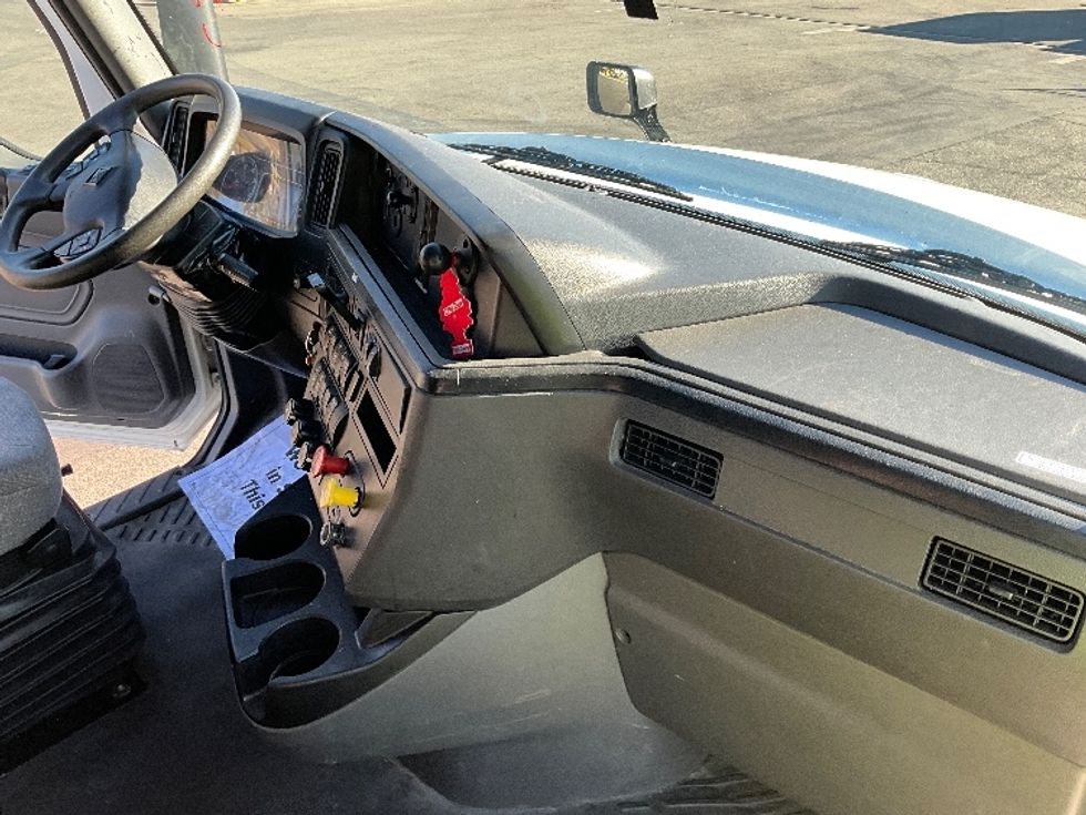 Sleeper Tractor-Heavy Duty Tractors-International-2022-LT625-San Leandro-CA-472,019\n\t\tmiles-$ 64,250 - Image 14