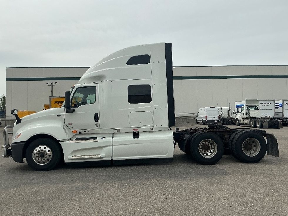 Sleeper Tractor-Heavy Duty Tractors-International-2022-LT625-Saskatoon-SK-635,133\n\t\tkm-$ 89,000 - Image 8