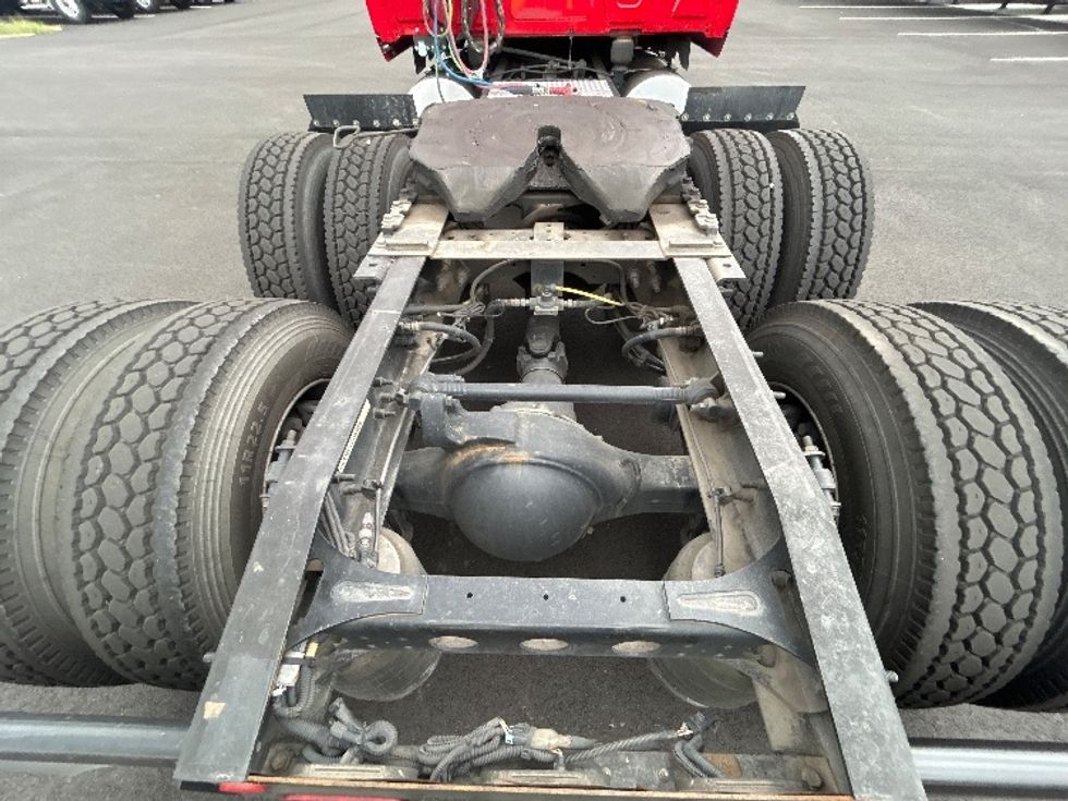 2022 International LT625 LT photo 6