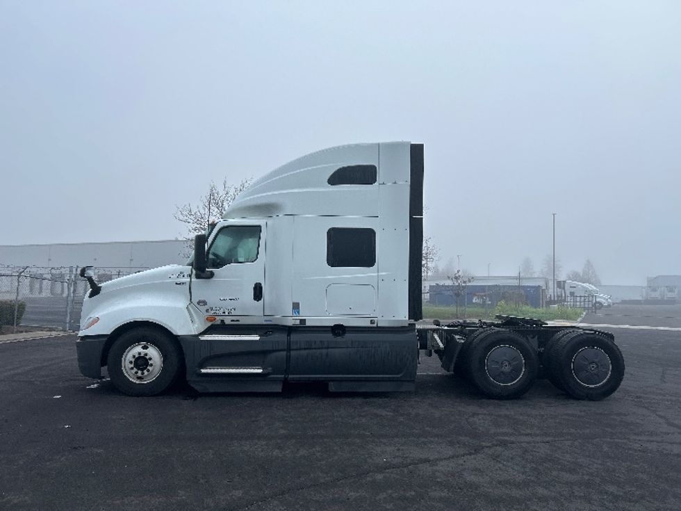 Sleeper Tractor-Heavy Duty Tractors-International-2022-LT625-Stockton-CA-479,959\n\t\tmiles-$ 59,750 - Image 4