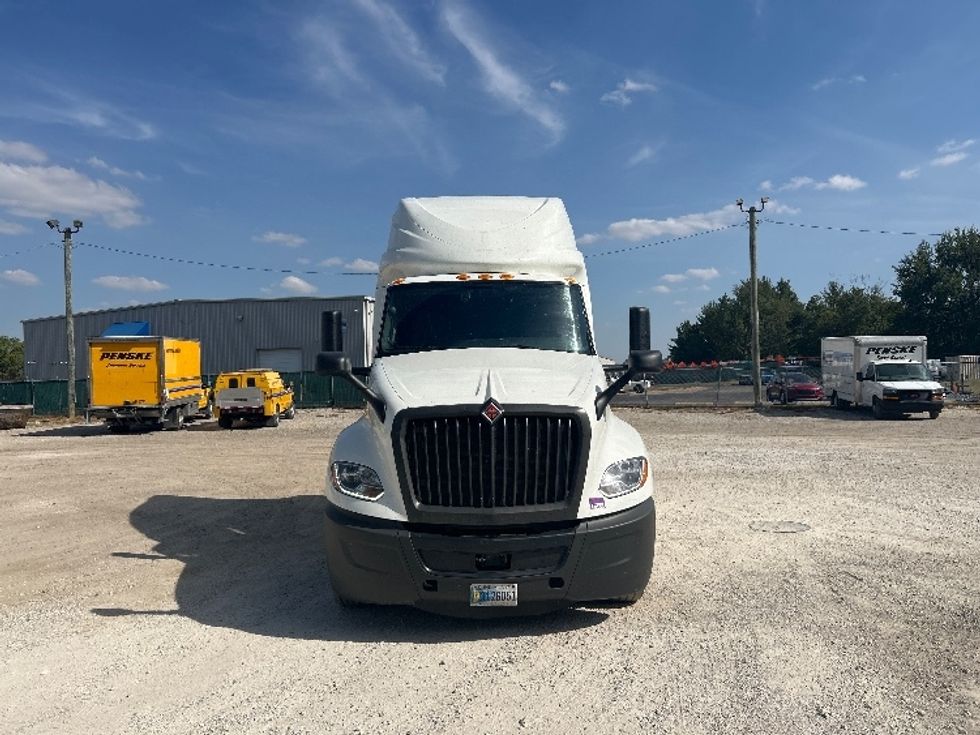 Sleeper Tractor-Heavy Duty Tractors-International-2022-LT625-Sturtevant-WI-356,188\n\t\tmiles-$ 68,000 - Image 2