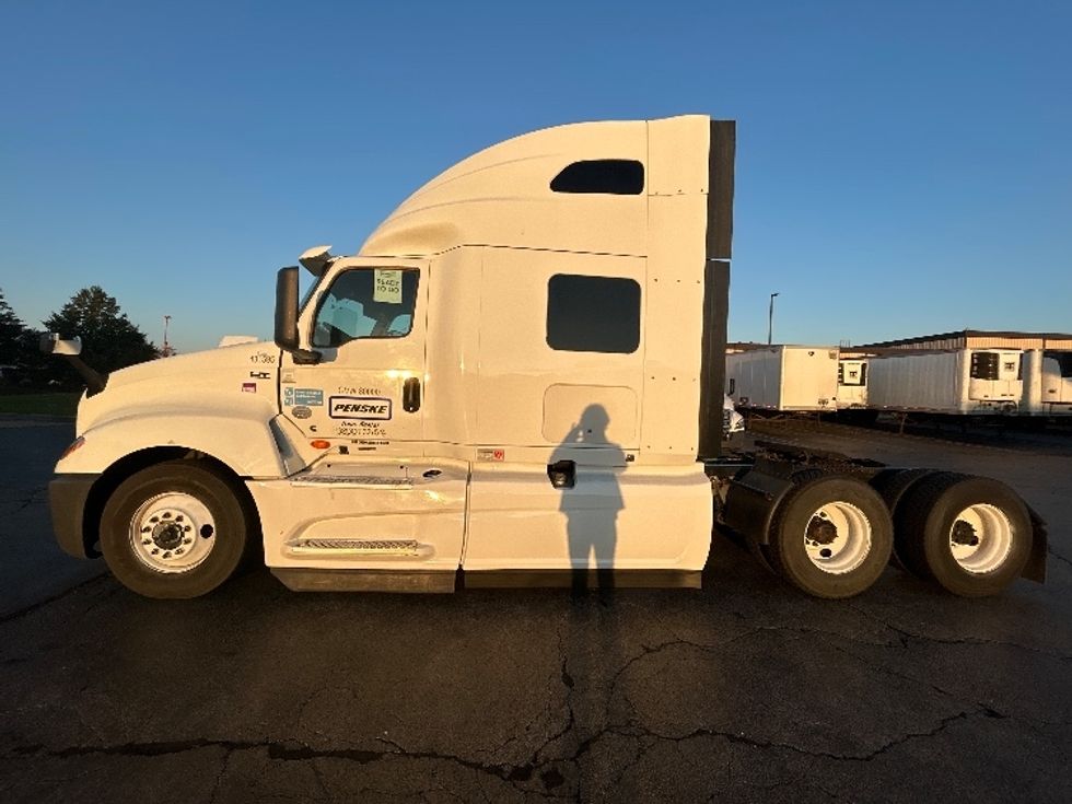 Sleeper Tractor-Heavy Duty Tractors-International-2022-LT625-Sturtevant-WI-374,394\n\t\tmiles-$ 65,500 - Image 4