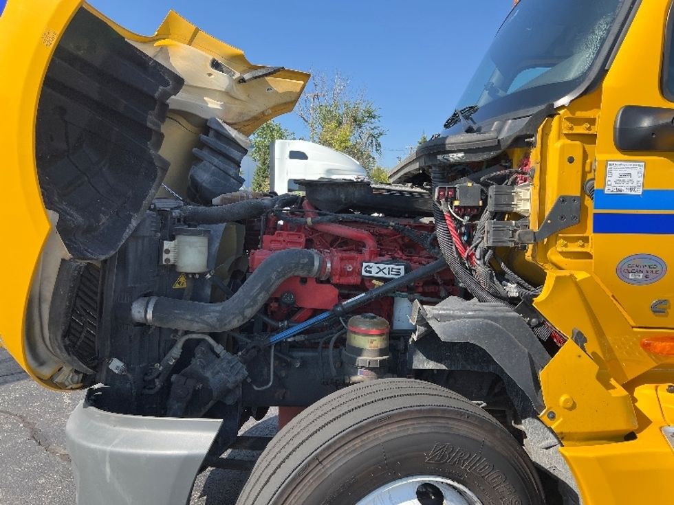 Sleeper Tractor-Heavy Duty Tractors-International-2022-LT625-Sturtevant-WI-387,293\n\t\tmiles-$ 60,250 - Image 21