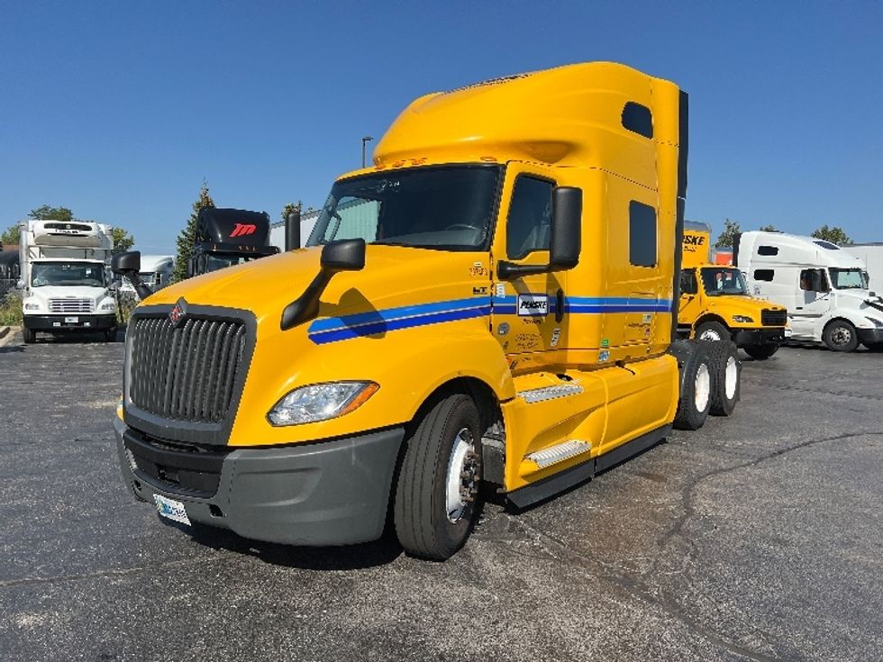 Sleeper Tractor-Heavy Duty Tractors-International-2022-LT625-Sturtevant-WI-387,293\n\t\tmiles-$ 60,250 - Image 3