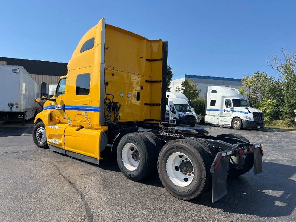 Sleeper Tractor-Heavy Duty Tractors-International-2022-LT625-Sturtevant-WI-387,293\n\t\tmiles-$ 60,250 - Image 5