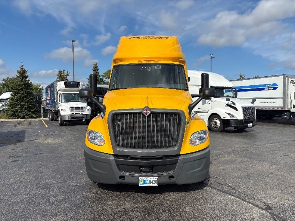 Sleeper Tractor-Heavy Duty Tractors-International-2022-LT625-Sturtevant-WI-388,406\n\t\tmiles-$ 60,250 - Image 2