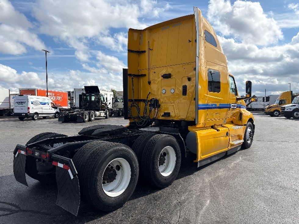 Sleeper Tractor-Heavy Duty Tractors-International-2022-LT625-Sturtevant-WI-388,406\n\t\tmiles-$ 60,250 - Image 7