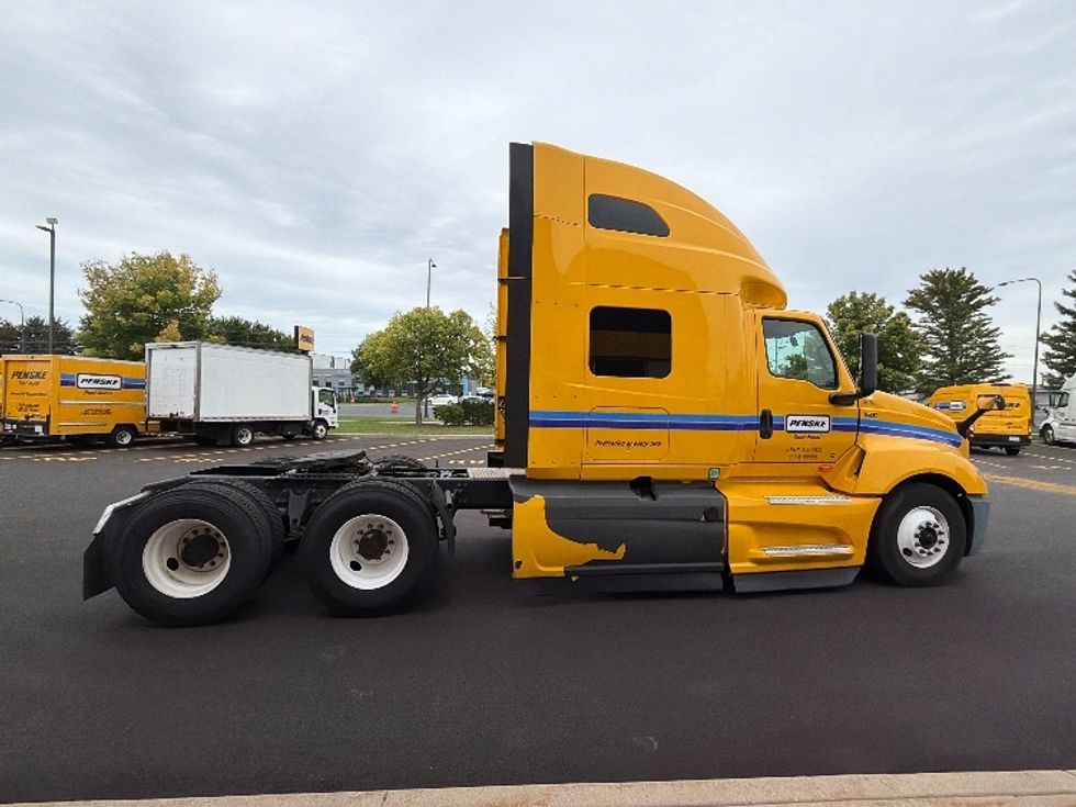 Sleeper Tractor-Heavy Duty Tractors-International-2022-LT625-Sturtevant-WI-526,340\n\t\tmiles-$ 54,500 - Image 8