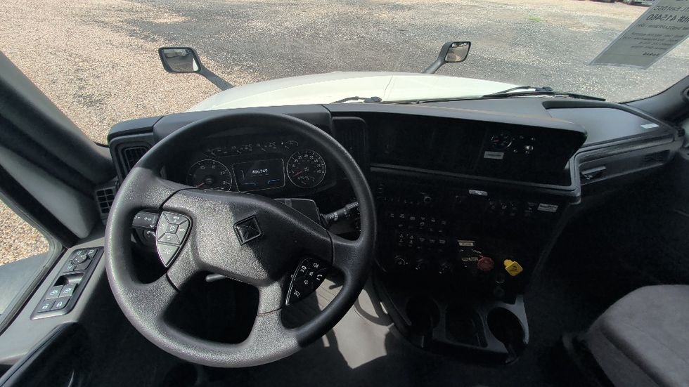 Sleeper Tractor-Heavy Duty Tractors-International-2022-LT625-Suwanee-GA-486,750\n\t\tmiles-$ 62,000 - Image 11