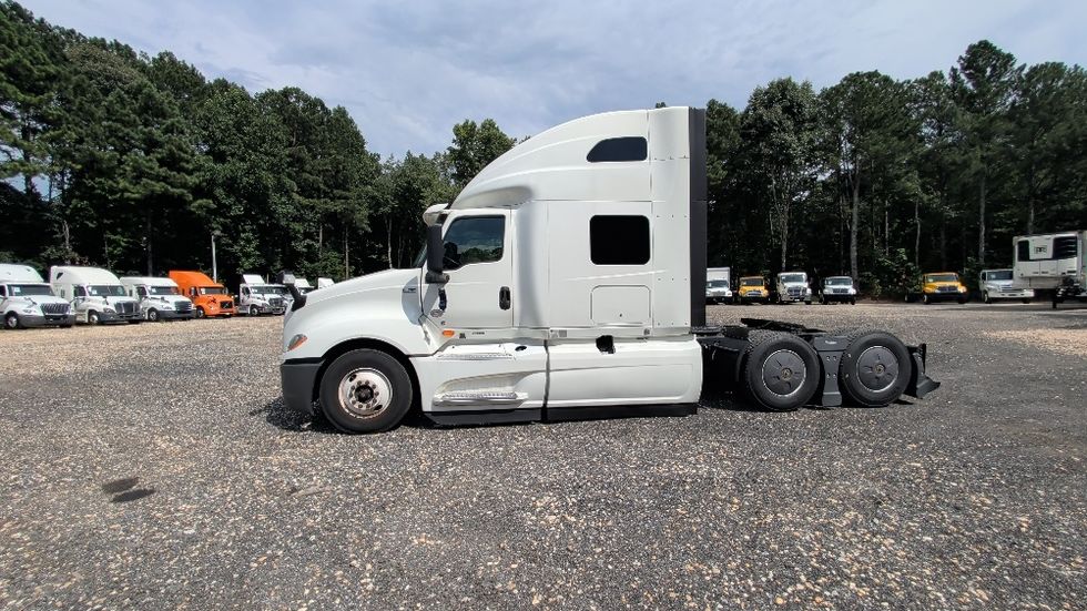 Sleeper Tractor-Heavy Duty Tractors-International-2022-LT625-Suwanee-GA-486,750\n\t\tmiles-$ 62,000 - Image 4