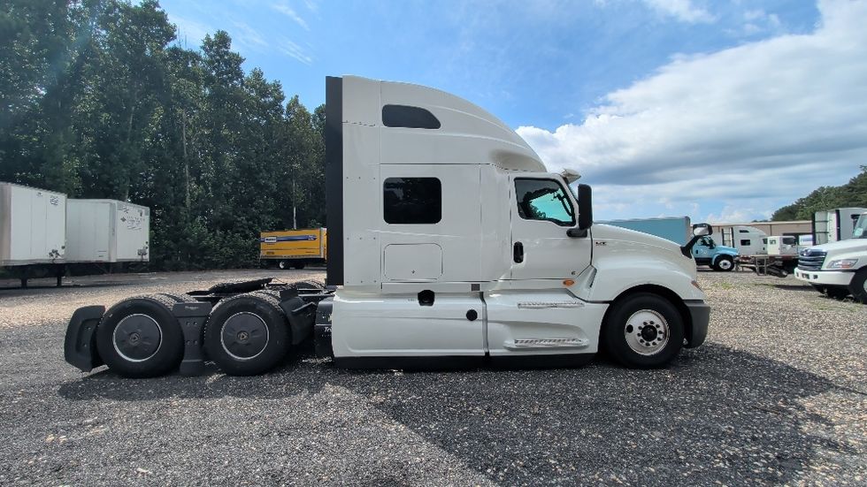 Sleeper Tractor-Heavy Duty Tractors-International-2022-LT625-Suwanee-GA-486,750\n\t\tmiles-$ 62,000 - Image 8