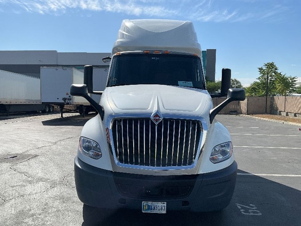 Sleeper Tractor-Heavy Duty Tractors-International-2022-LT625-Torrance-CA-396,028\n\t\tmiles-$ 52,000 - Image 2