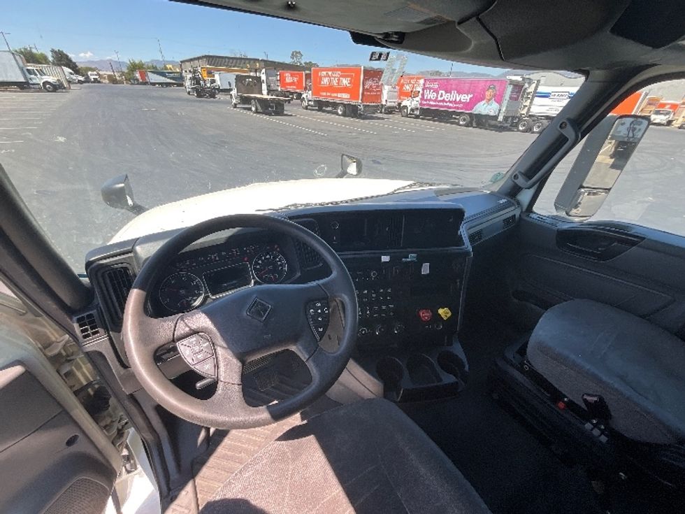 Sleeper Tractor-Heavy Duty Tractors-International-2022-LT625-Torrance-CA-494,905\n\t\tmiles-$ 43,000 - Image 11