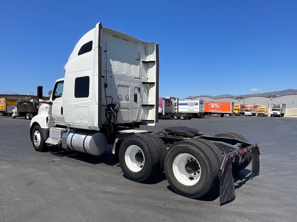 Sleeper Tractor-Heavy Duty Tractors-International-2022-LT625-Torrance-CA-494,905\n\t\tmiles-$ 43,000 - Image 5