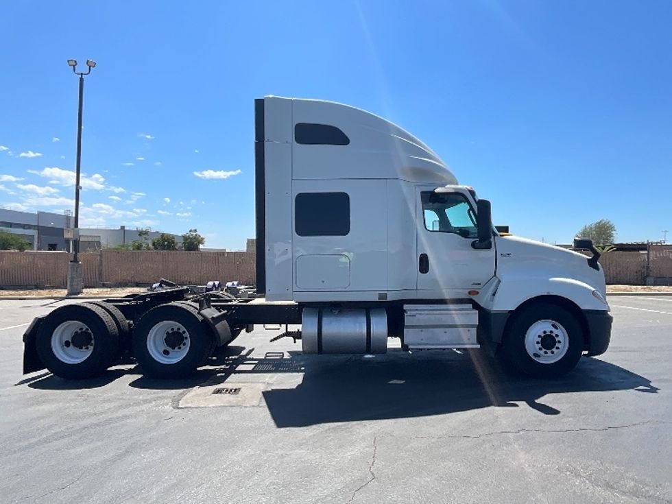 Sleeper Tractor-Heavy Duty Tractors-International-2022-LT625-Torrance-CA-494,905\n\t\tmiles-$ 43,000 - Image 8