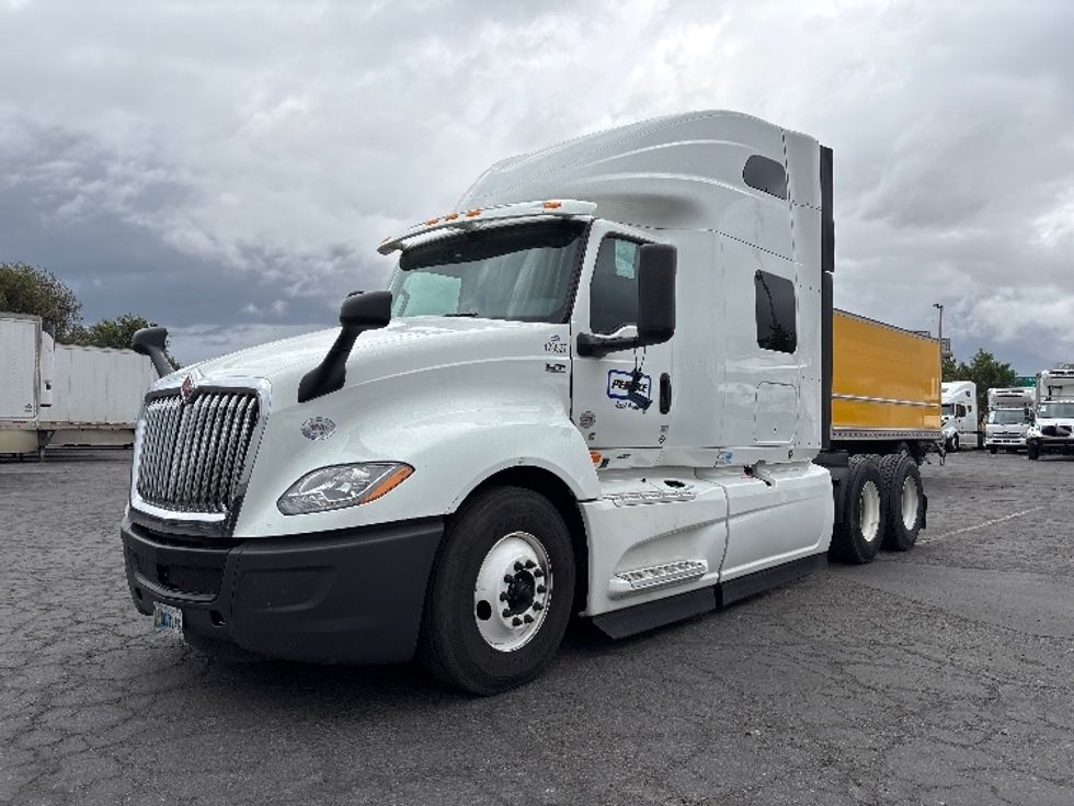 Sleeper Tractor-Heavy Duty Tractors-International-2022-LT625-West Valley City-UT-380,775\n\t\tmiles-$ 74,000 - Image 3